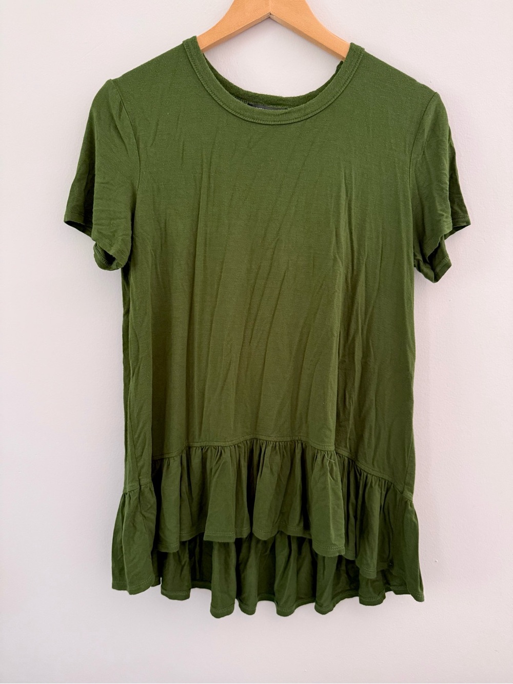Chelsea & Theodore Olive Green Ruffle-Hem Short Sleeve Top